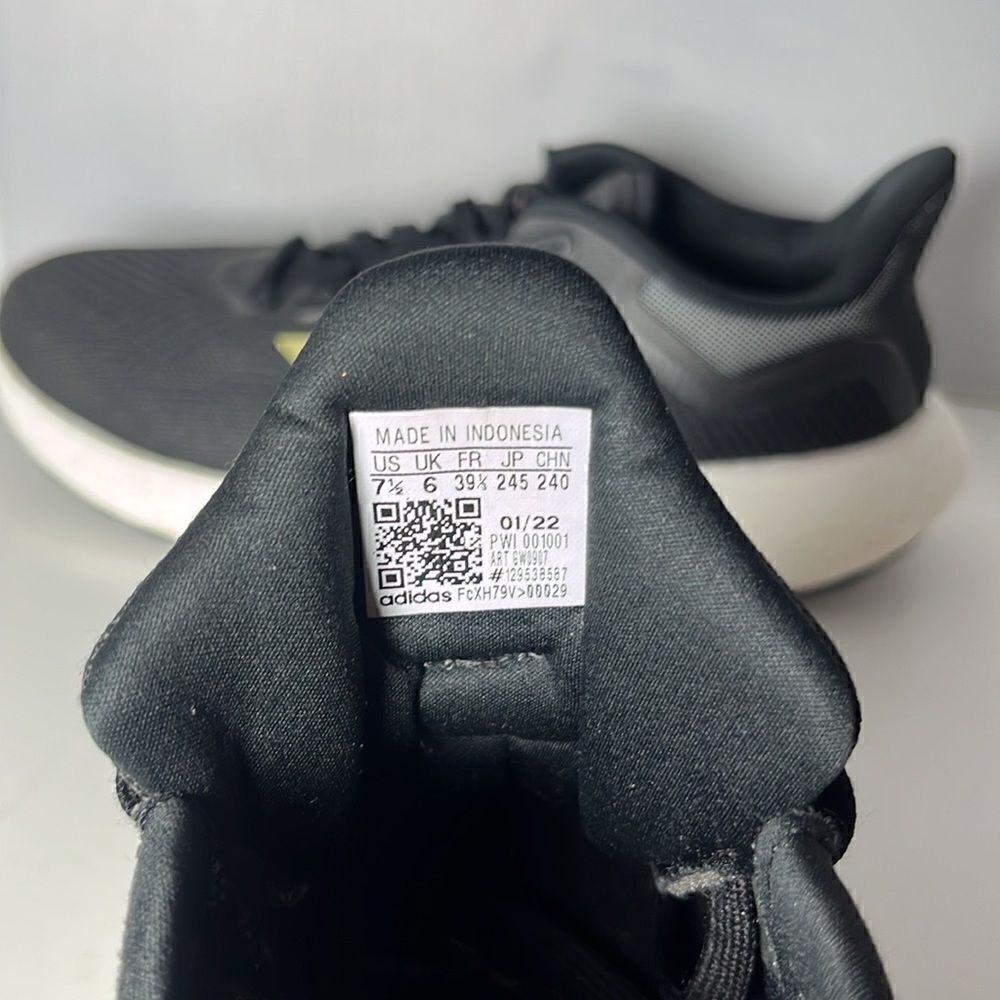 ADIDAS PUREBOOST 22    - Picture 10 of 11